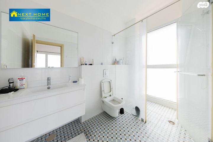 דירה, עוזי חיטמן, עיר ימים, נתניה