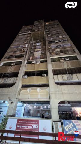 דירה, שדרות העצמאות 67, הגבול רוטשילד, בת ים