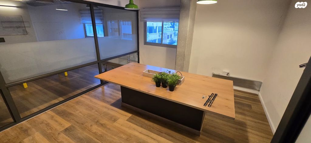 משרדים, שונצינו 16, מונטיפיורי, הרכבת, תל אביב יפו