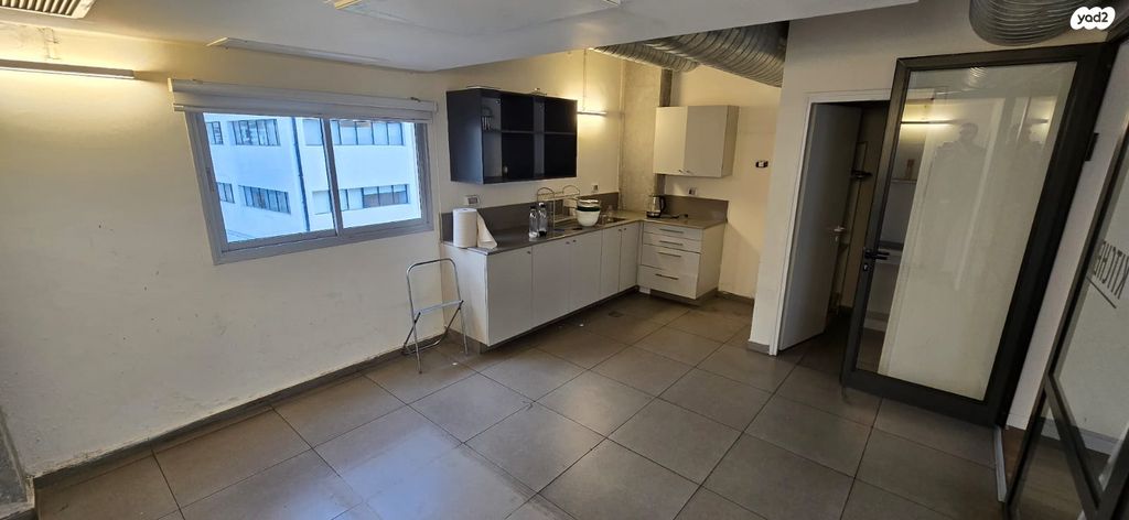 משרדים, שונצינו 16, מונטיפיורי, הרכבת, תל אביב יפו