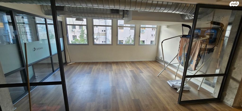 משרדים, שונצינו 16, מונטיפיורי, הרכבת, תל אביב יפו