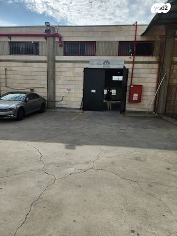 מחסנים, המלאכה, ראש העין