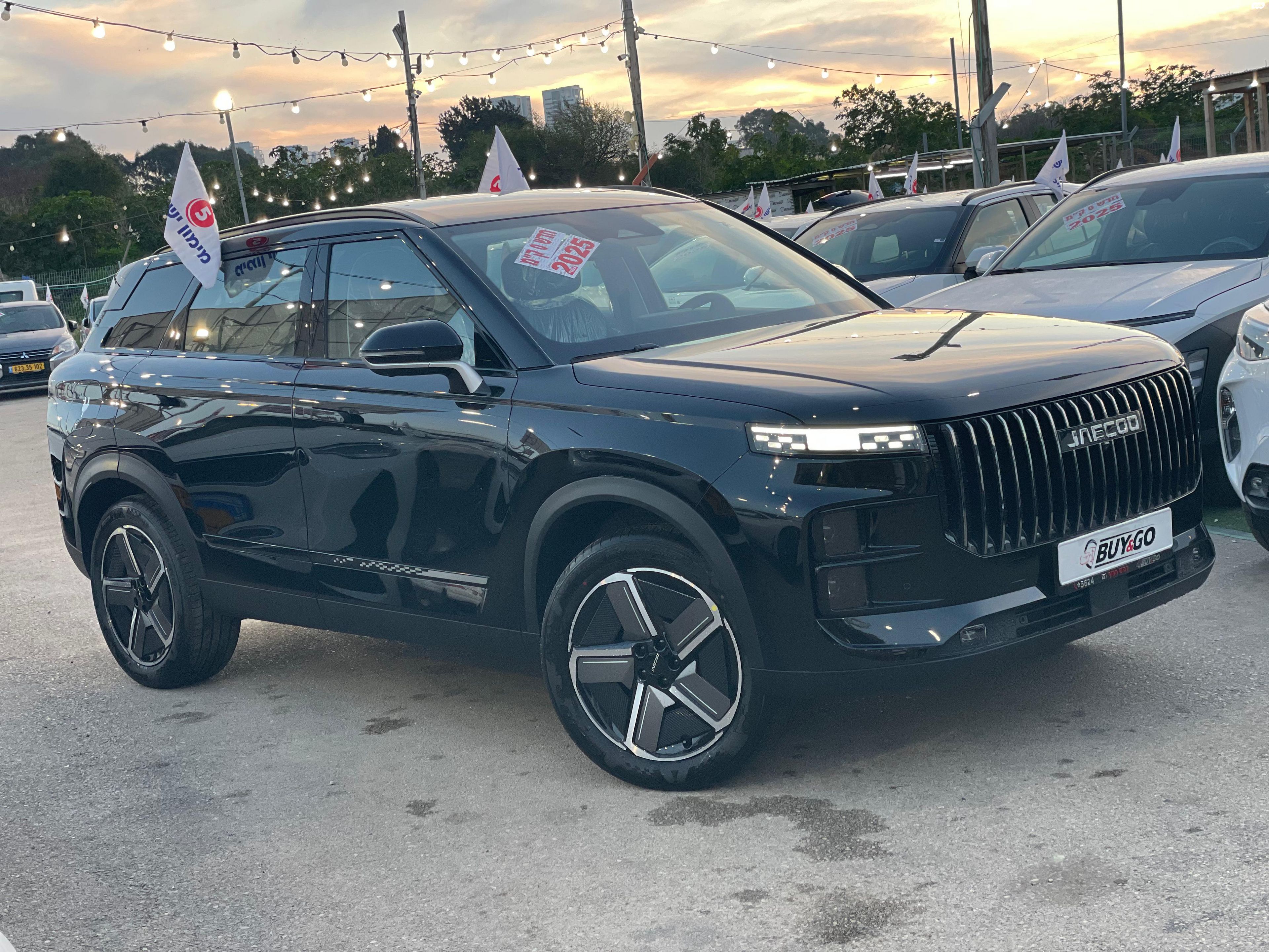 מודעת רכב ג'אקו J7