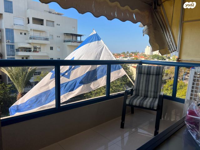 דירה, שדרות דואני, נאות בגין, לב יבנה, יבנה