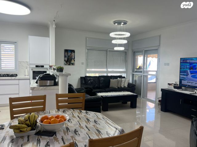 דירה, שדרות דואני, נאות בגין, לב יבנה, יבנה