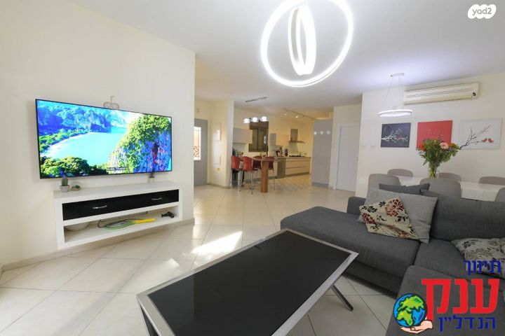 בית פרטי/ קוטג', לופית 9, צאלים, מערב 1, אילת