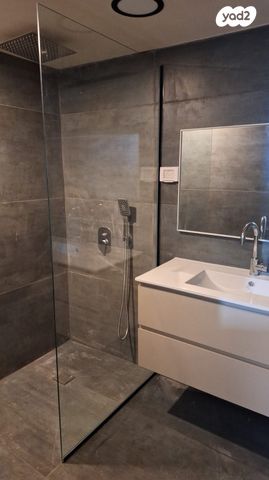 דירת גן, רוטשילד 10, לב העיר, טבריה