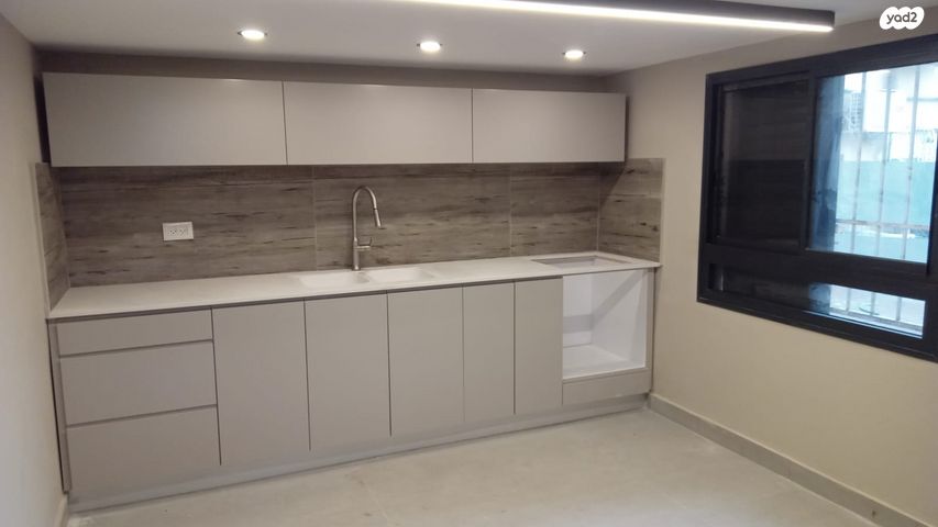 דירת גן, רוטשילד 10, לב העיר, טבריה