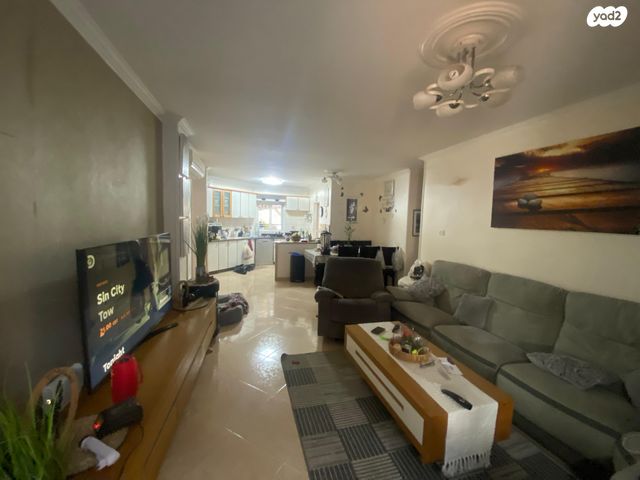 דירת גן, אבא אחימאיר, קרית מנחם בגין, רמלה