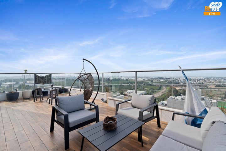 גג/ פנטהאוז, צמרות המושבה, באר יעקב