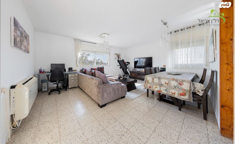 דירה, צה"ל 14, רובע ג', אריאל