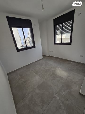 דירה, סוקולוב 18, רוטשילד עצמאות, בת ים