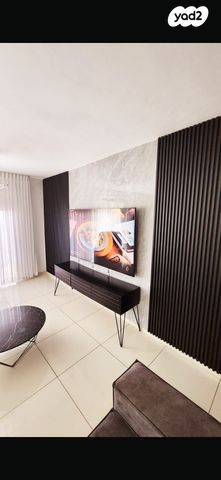 דירה, בר כוכבא, טבריה