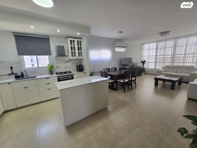 דירה, אחד העם, מרכז העיר, חדרה