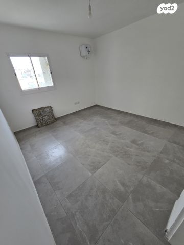 דירה, סוקולוב 18, רוטשילד עצמאות, בת ים