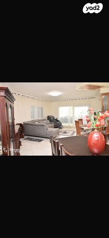 דו משפחתי, כפר יונה