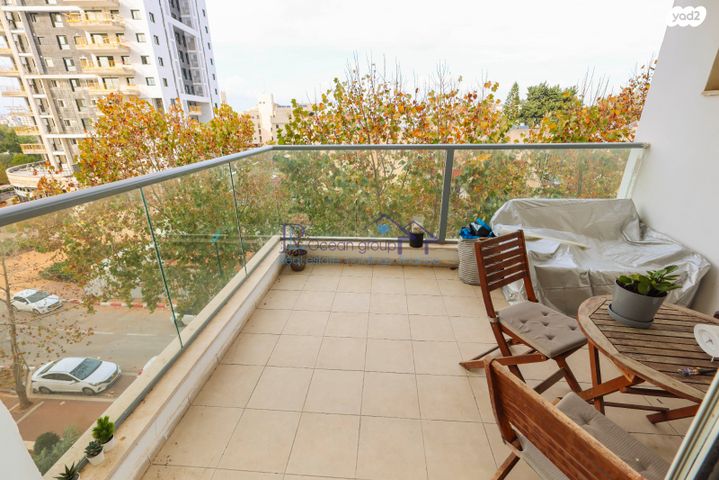 דירה, אלונים 26, קרית השרון, נתניה