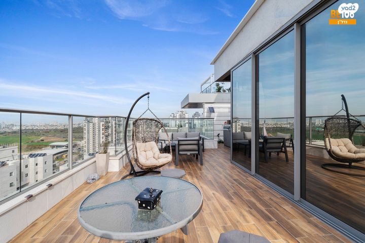 גג/ פנטהאוז, צמרות המושבה, באר יעקב