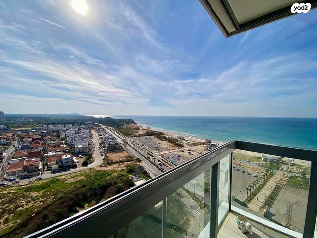 שדרות רחבעם זאבי 15