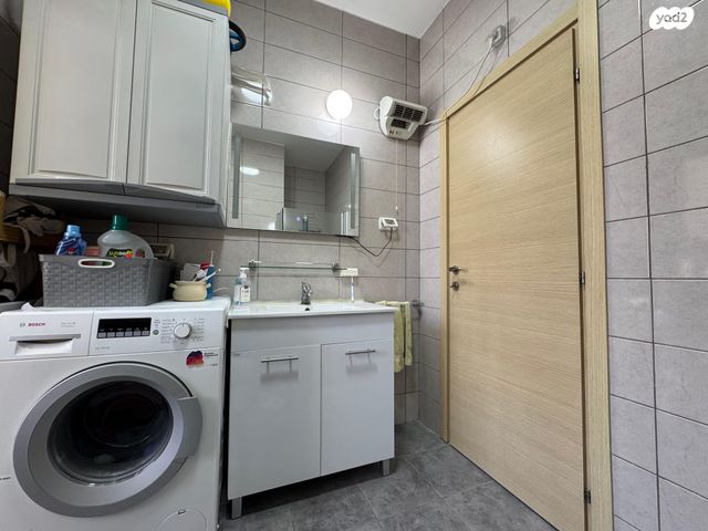 דירה, מורד הנחל, שלומי