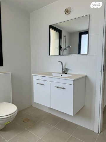 גג/ פנטהאוז, אנג'לו לוי ביאנקיני 1, ירושלים