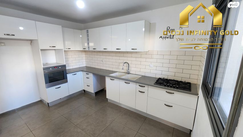 דירת גן, שקד 14, החורש, חריש