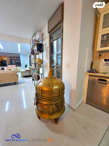 דו משפחתי, השופר, כלי שיר, מעלה אדומים