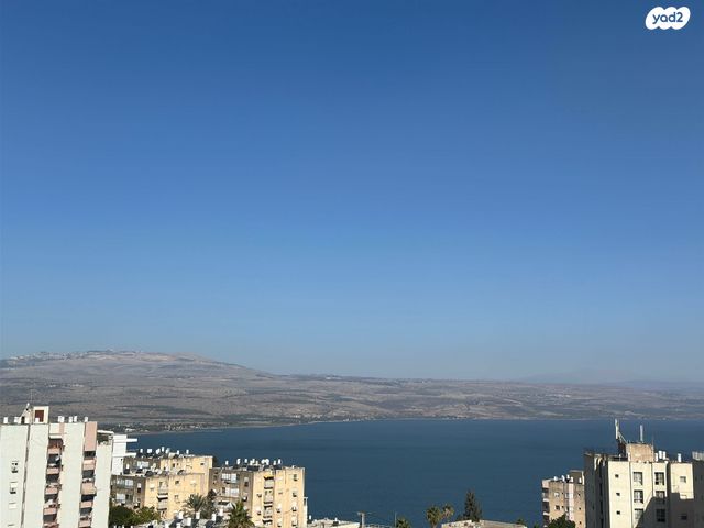 גג/ פנטהאוז, טבריה