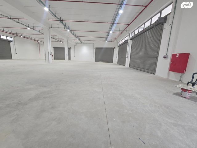 מבני תעשיה, אזור תעשייה קורן, מעלות תרשיחא