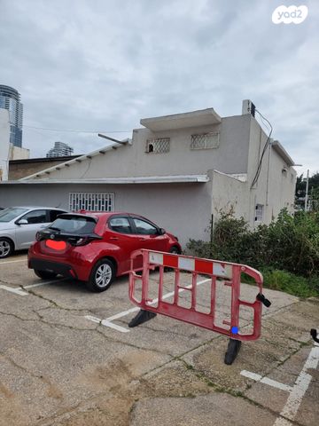 מבני תעשיה, תל אביב יפו