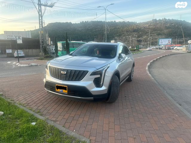 מודעת רכב קאדילק XT4