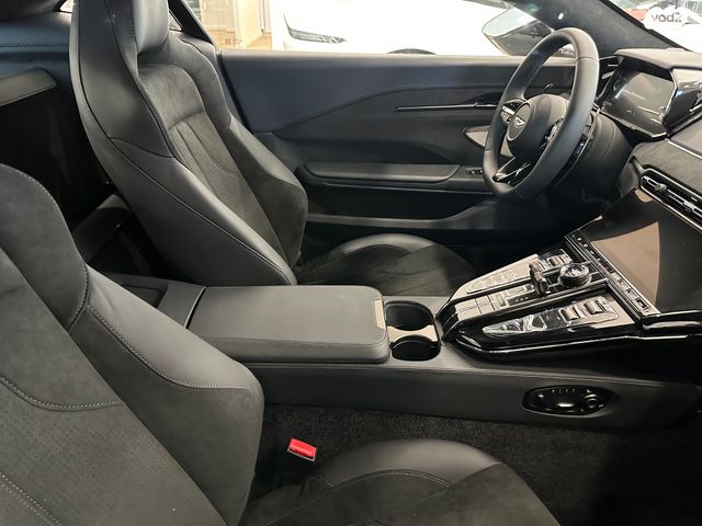 אסטון מרטין ואנטאג'