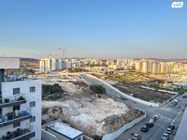 דירה, כלנית 16, הפרחים, חריש