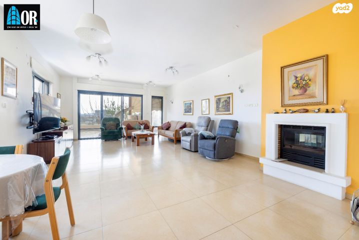 דו משפחתי, שקנאי, טירת שלום, נס ציונה