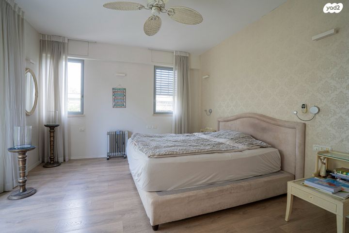 בית פרטי/ קוטג', מתחם 19 - 20 (מתחם הפרחים), הוד השרון