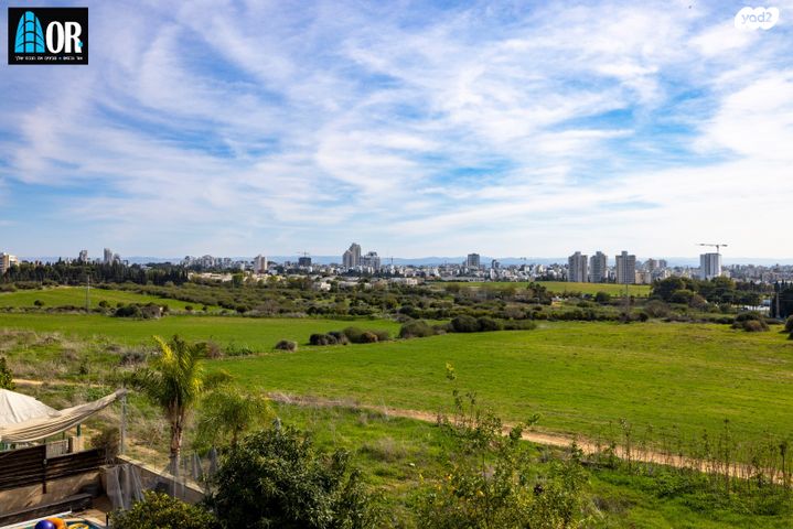 דו משפחתי, שקנאי, טירת שלום, נס ציונה