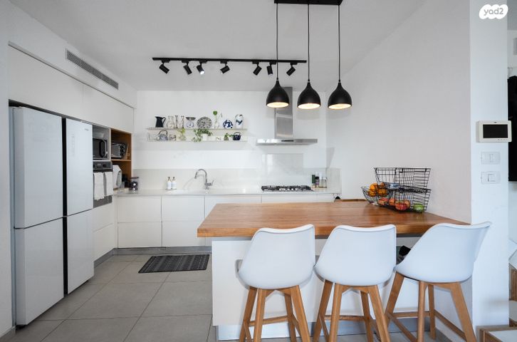 דירה, הנעורים, גן רש"ל, הרצליה