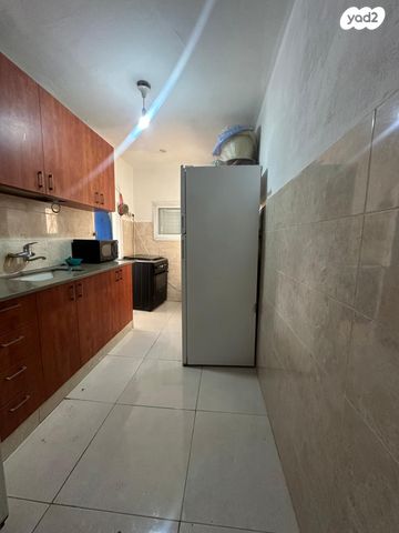 דירה, אושיות, רחובות