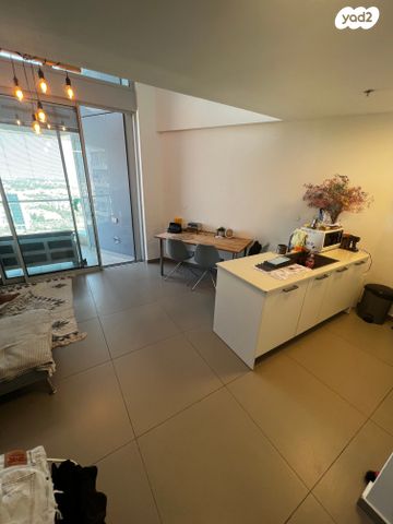 דופלקס, גרציאני יצחק 6, גני שרונה, קרית הממשלה, תל אביב יפו