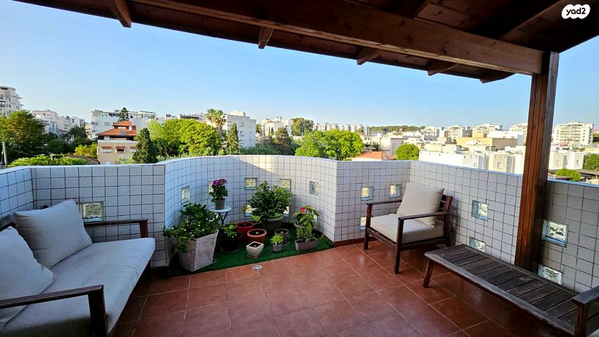 גג/ פנטהאוז, נהריה