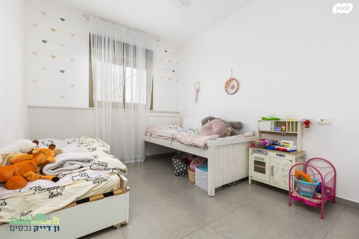 דירה, עמנואל זיסמן, חומת שמואל, הר חומה, ירושלים