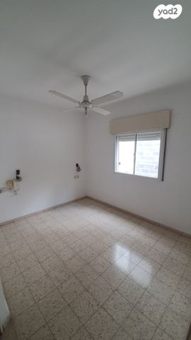 בית פרטי/ קוטג', חומה ומגדל, חיפה