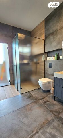 גג/ פנטהאוז, יצחק שדה 1, דרום מערב ותיק, בת ים