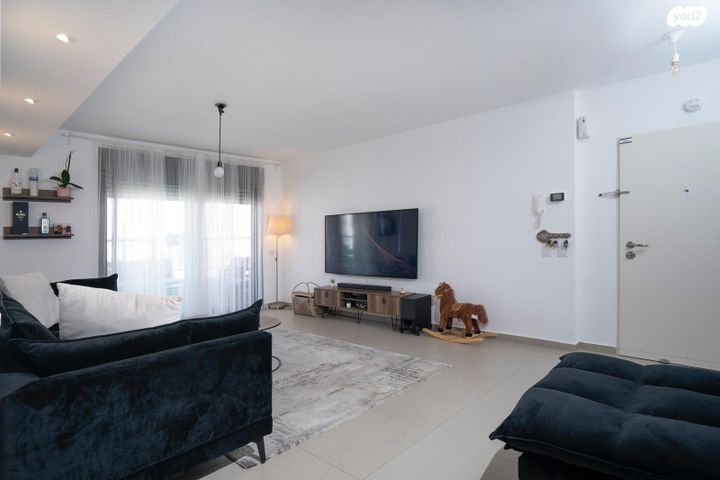 דירה, שדרות הרצל, יבנה