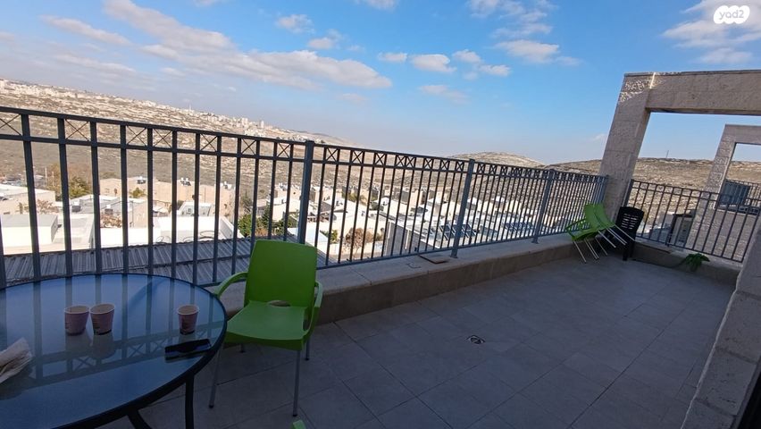 דירה, פסגת זאב, ירושלים