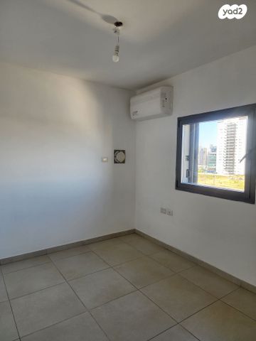 דירה, יצחק רבין, פסגת אונו, קרית אונו