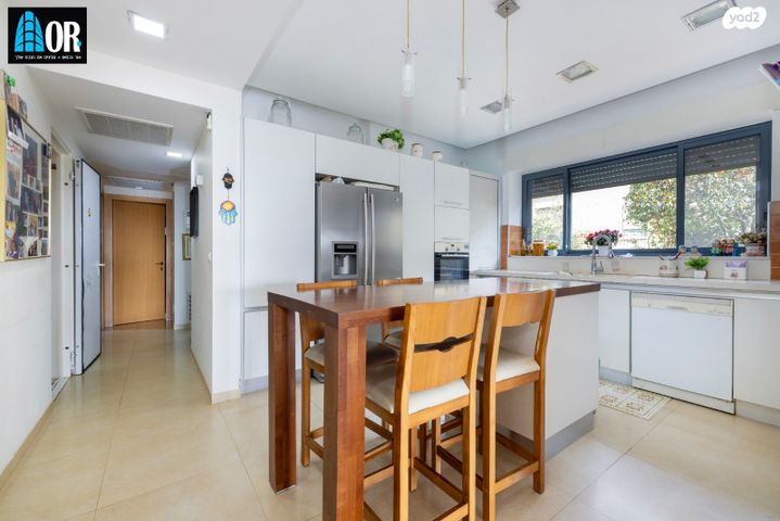 דו משפחתי, שקנאי, טירת שלום, נס ציונה