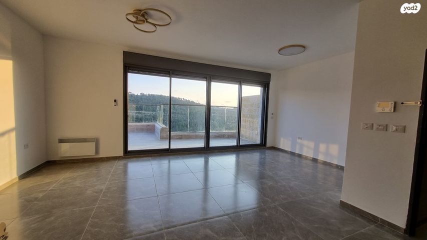 גג/ פנטהאוז, אבנר חי שאקי, גילה, ירושלים