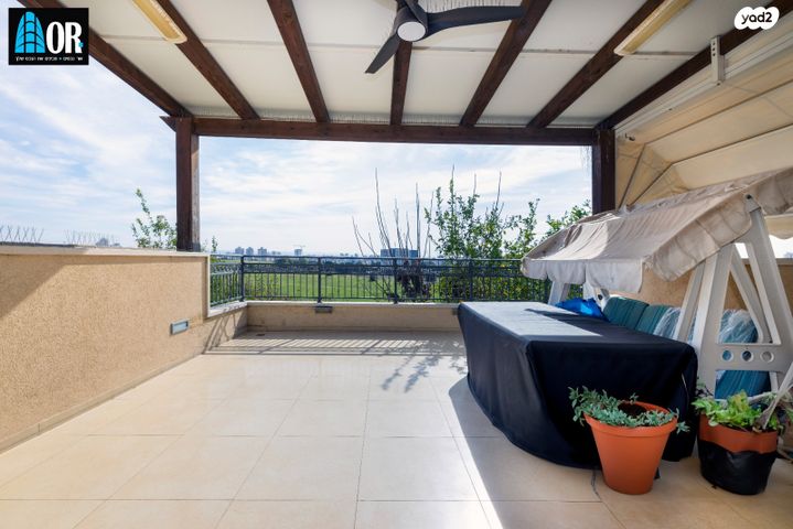 דו משפחתי, שקנאי, טירת שלום, נס ציונה