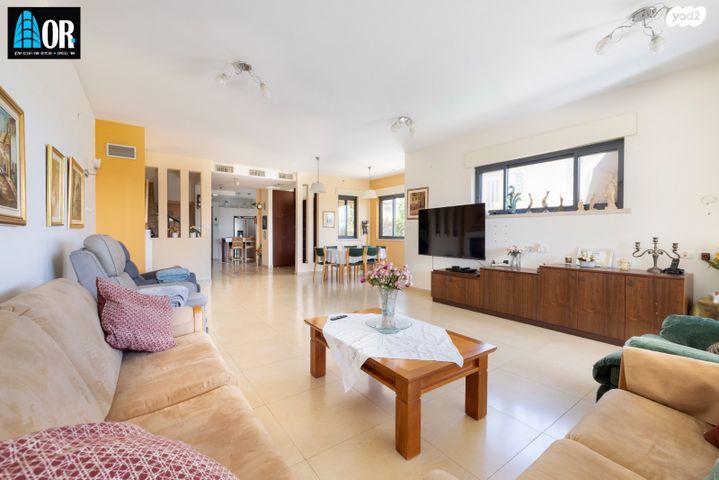 דו משפחתי, שקנאי, טירת שלום, נס ציונה